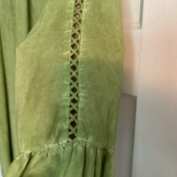 Floral & Ivy boho bell sleeved top, S/M, lime green - Picture 5 of 7